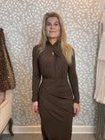 Load image into Gallery viewer, Eva dress Brown
