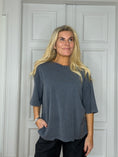 Load image into Gallery viewer, Paula t-shirt Dusty Blue
