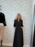 Load image into Gallery viewer, Daisy dress Black
