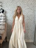 Load image into Gallery viewer, Roma dress Offwhite
