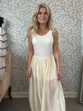 Load image into Gallery viewer, Clara jumpsuit Offwhite
