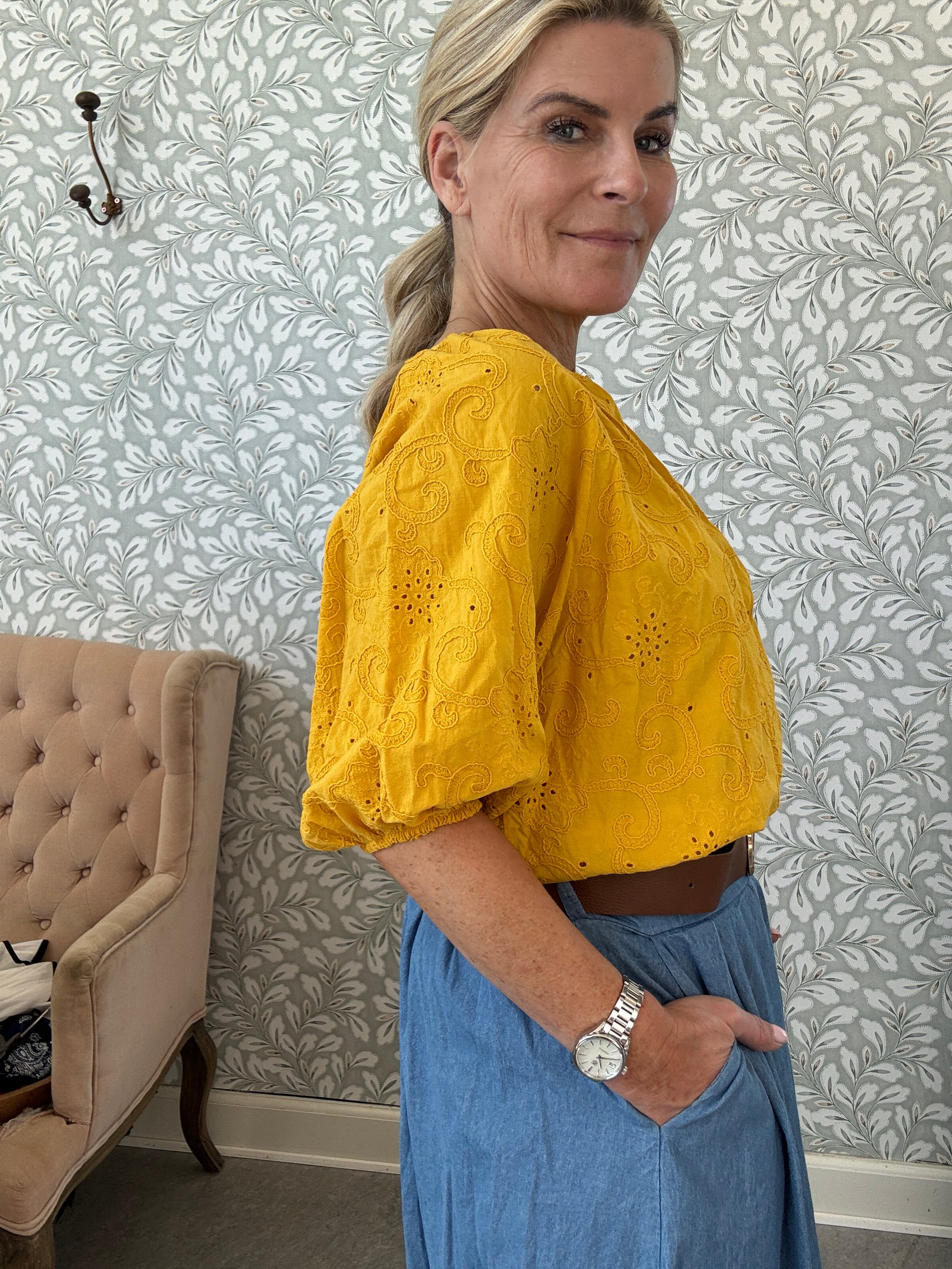 Tyra shirt yellow