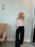 Load image into Gallery viewer, Basic Black pants
