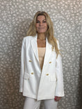 Load image into Gallery viewer, Kiki blazer White
