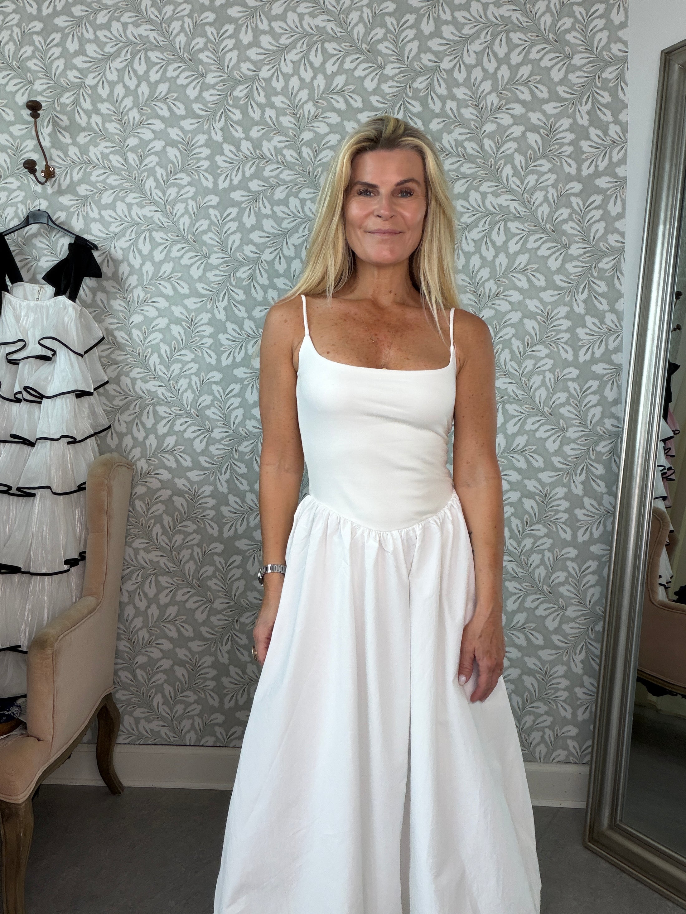 Balloon dress White