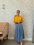 Load image into Gallery viewer, Soft Denimskirt light Blue
