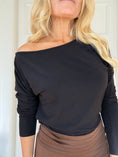 Load image into Gallery viewer, Casy Blouse Black

