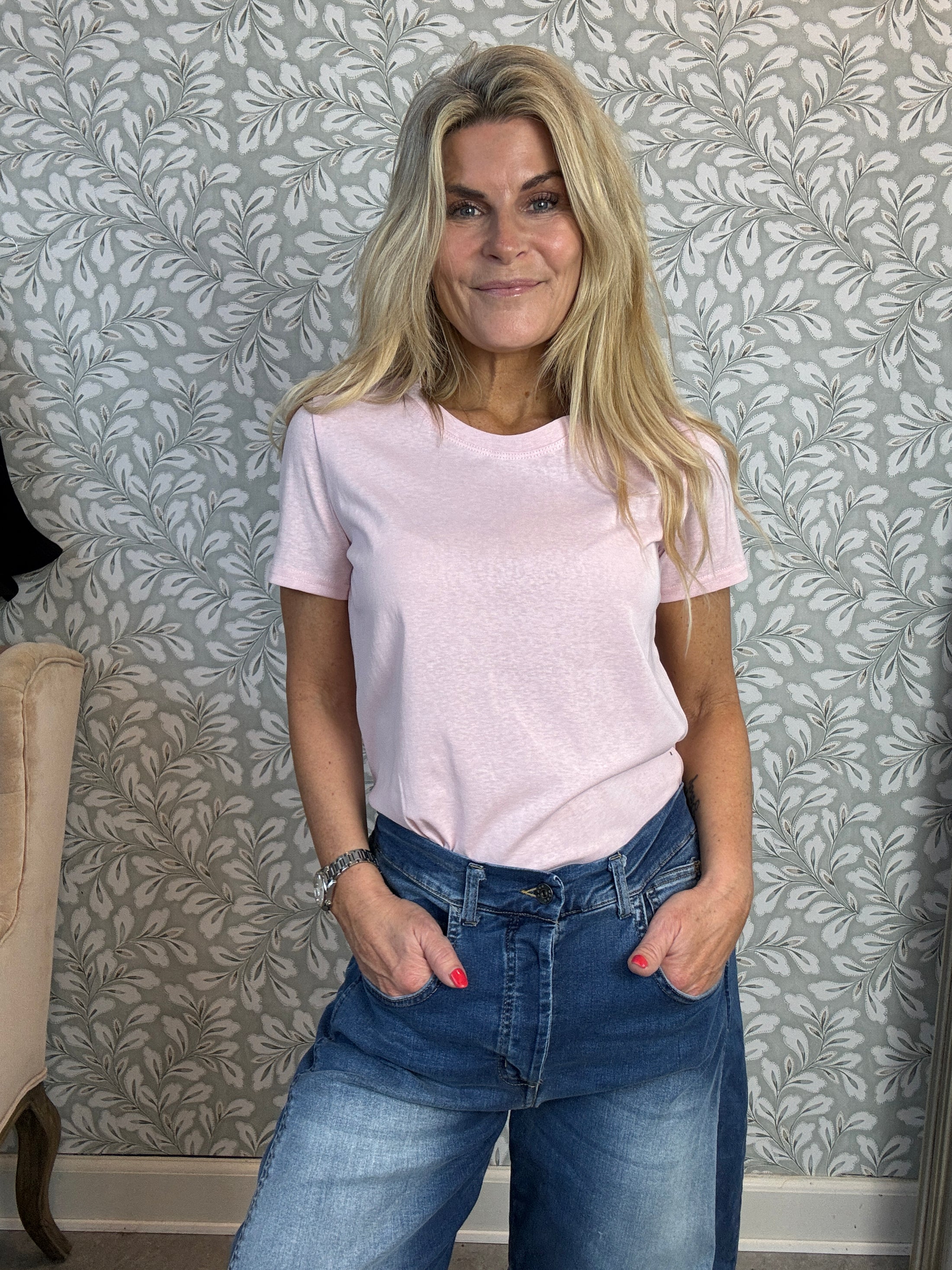 Rose tee