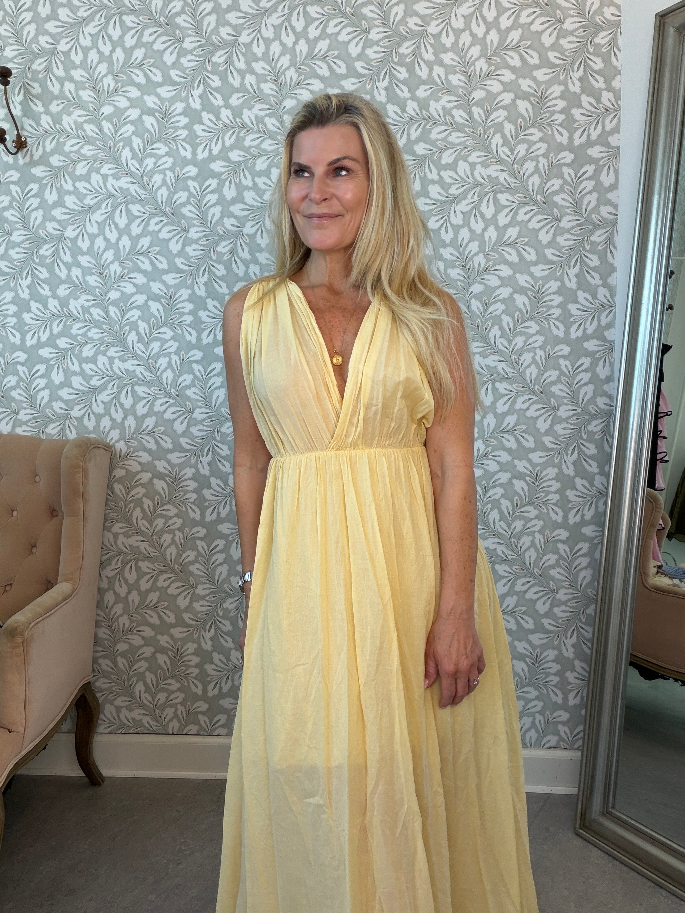 Dora dress yellow
