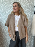 Load image into Gallery viewer, Cana Knit cardigan camel
