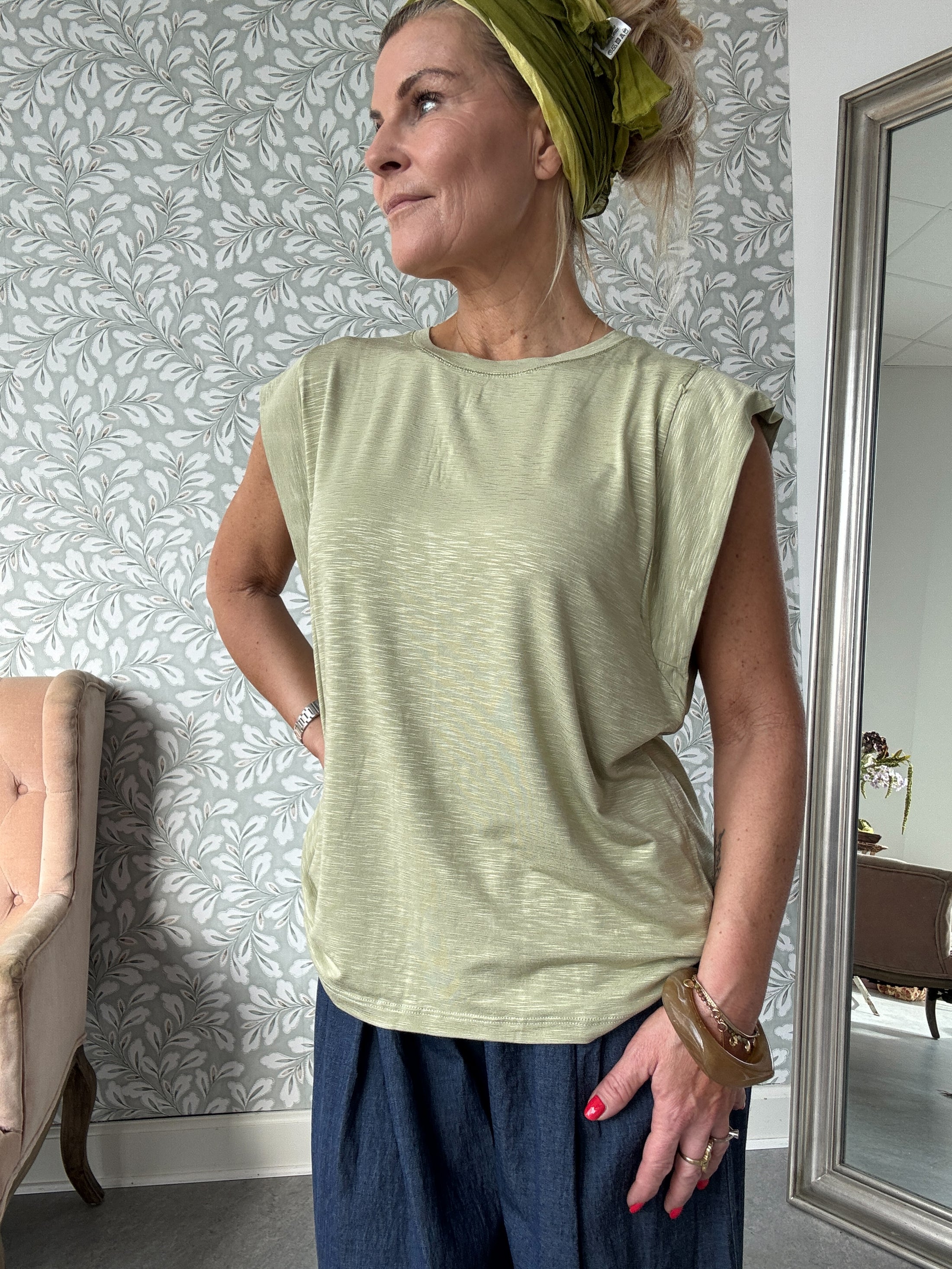 T-shirt12