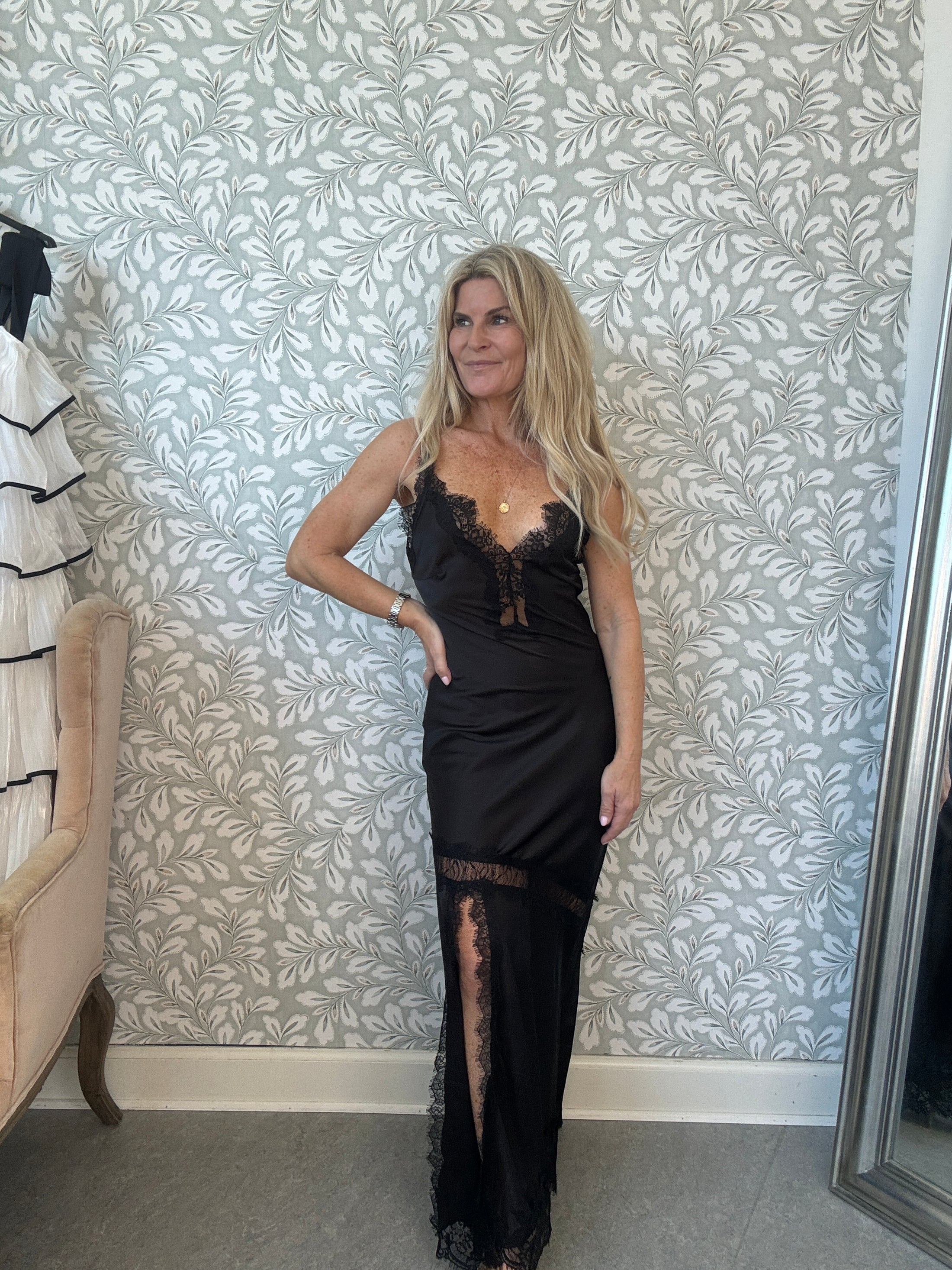 Lace dress Black