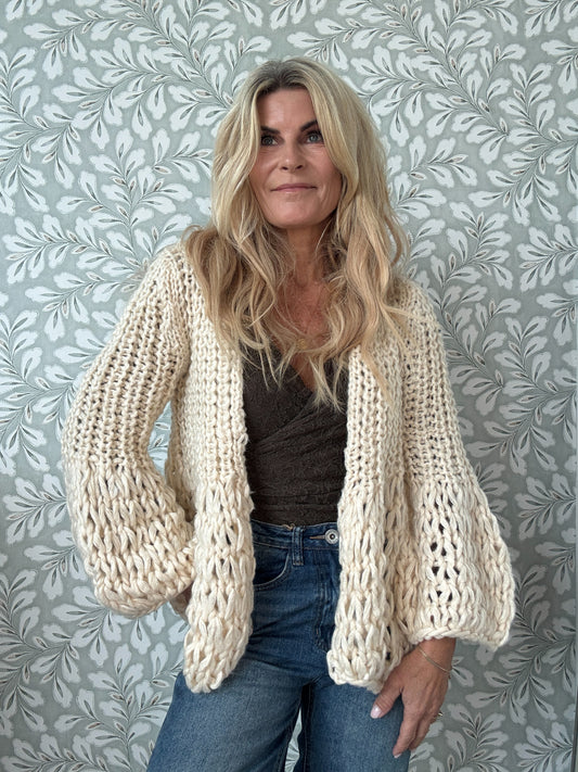 Handmade Knit Offwhite