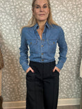 Load image into Gallery viewer, Naya denimshirt blue
