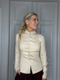 Load image into Gallery viewer, Liddi cardigan Offwhite
