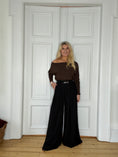 Load image into Gallery viewer, Lila pants Black
