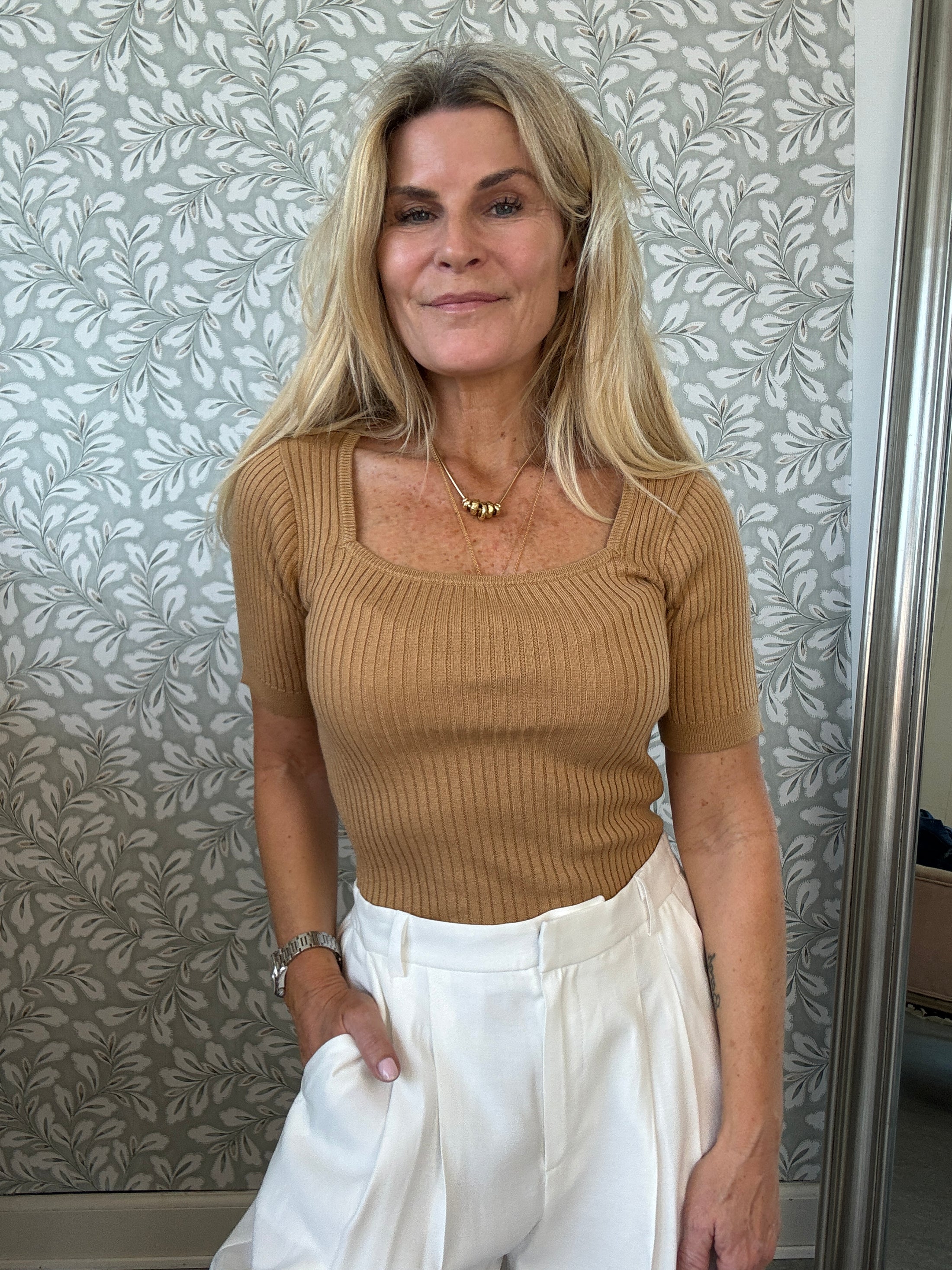 Lea Blouse Camel