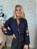 Load image into Gallery viewer, Flora Shirt Navy
