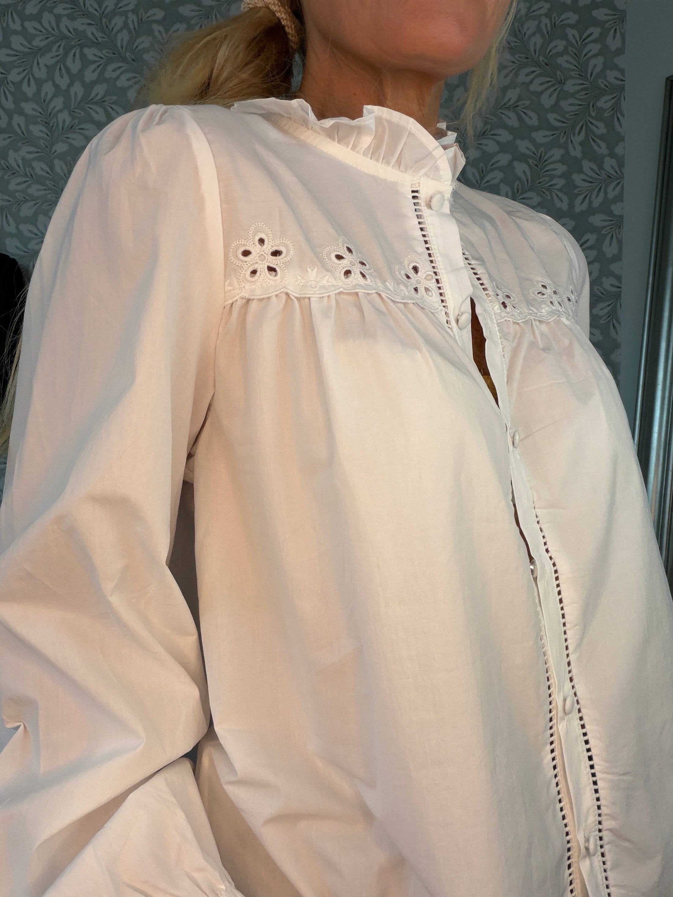 Muno Shirt