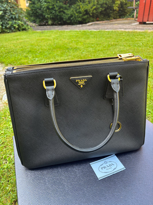 Large Prada Galleria Saffiano