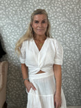 Load image into Gallery viewer, Sade Blouse White
