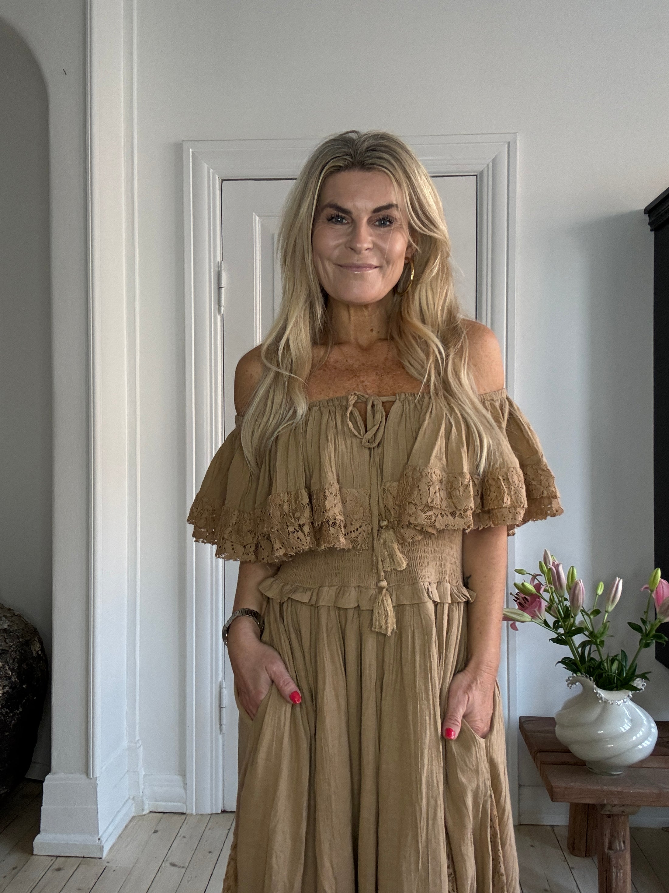 Uma dress Brown