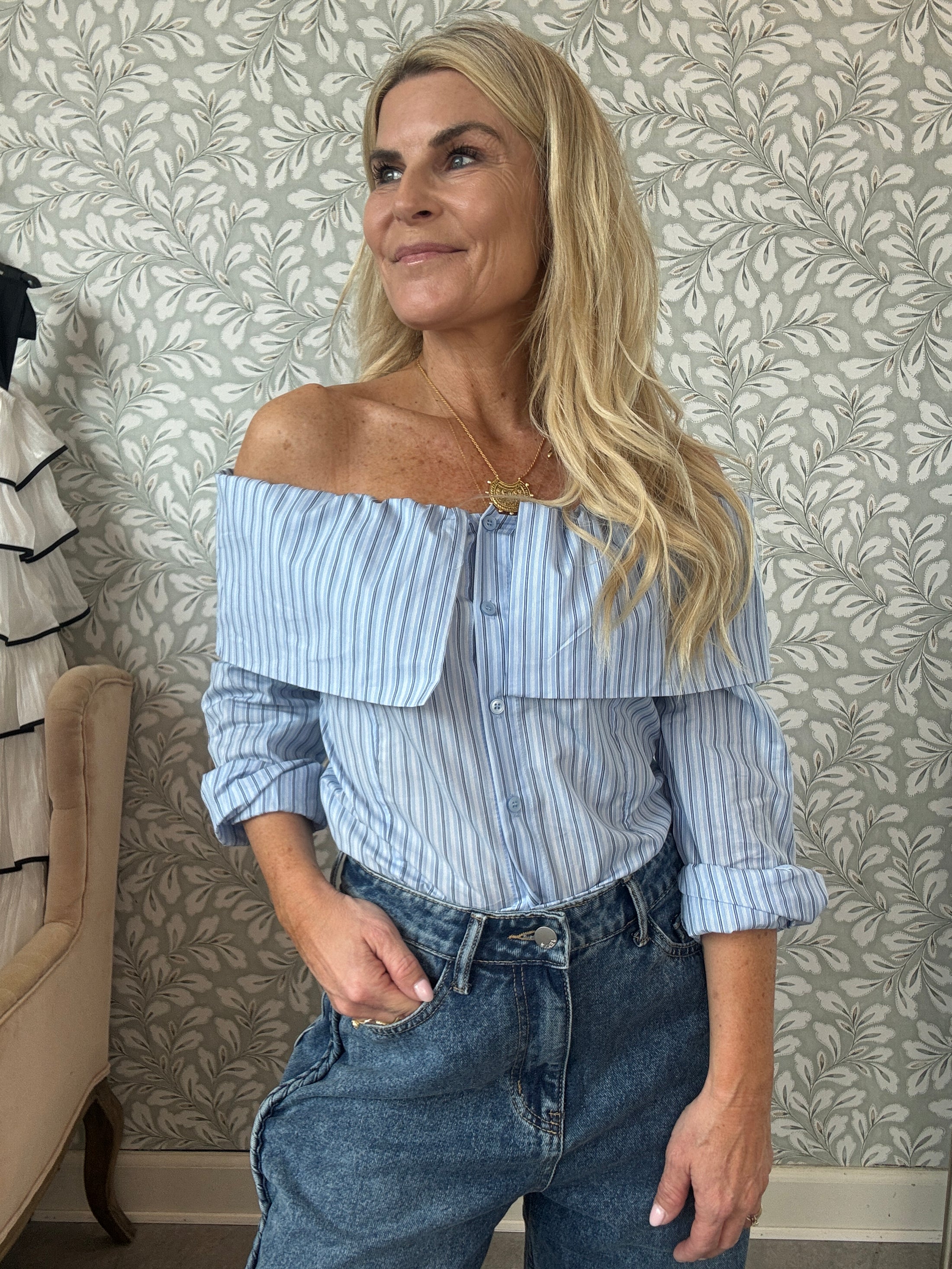 Offshoulder Shirt Blue