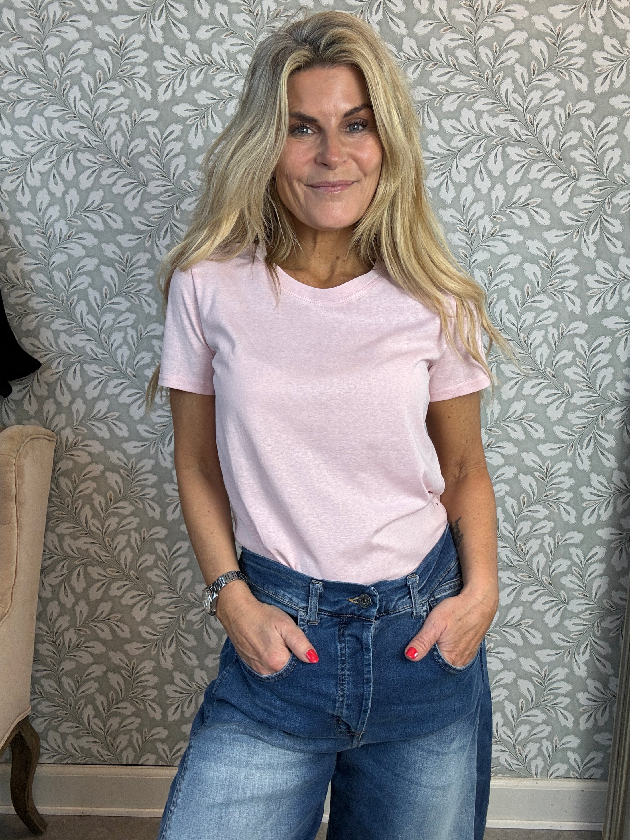 Rose tee