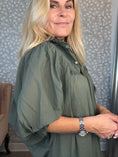 Load image into Gallery viewer, Luca shirtdress army
