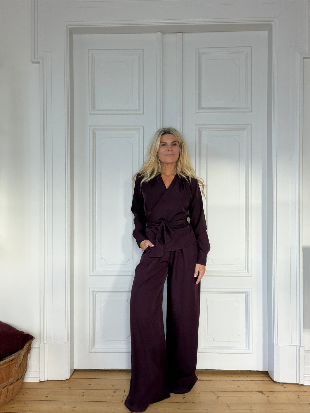 Perla suit plum