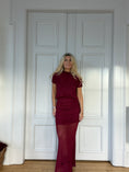 Load image into Gallery viewer, Kila dress bordeaux
