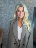 Load image into Gallery viewer, Zika blazer Taupe
