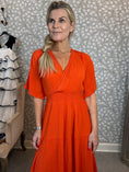 Load image into Gallery viewer, Uncha dress coral
