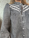 Load image into Gallery viewer, Silje denimshirt grey

