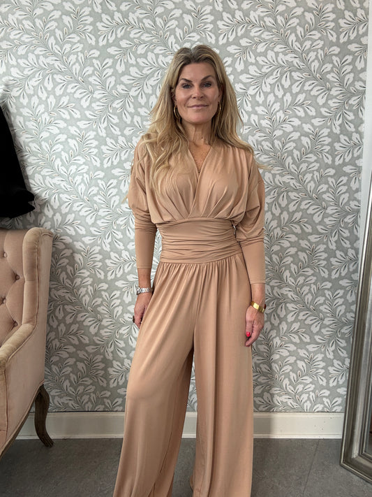 Jumpsuit beige