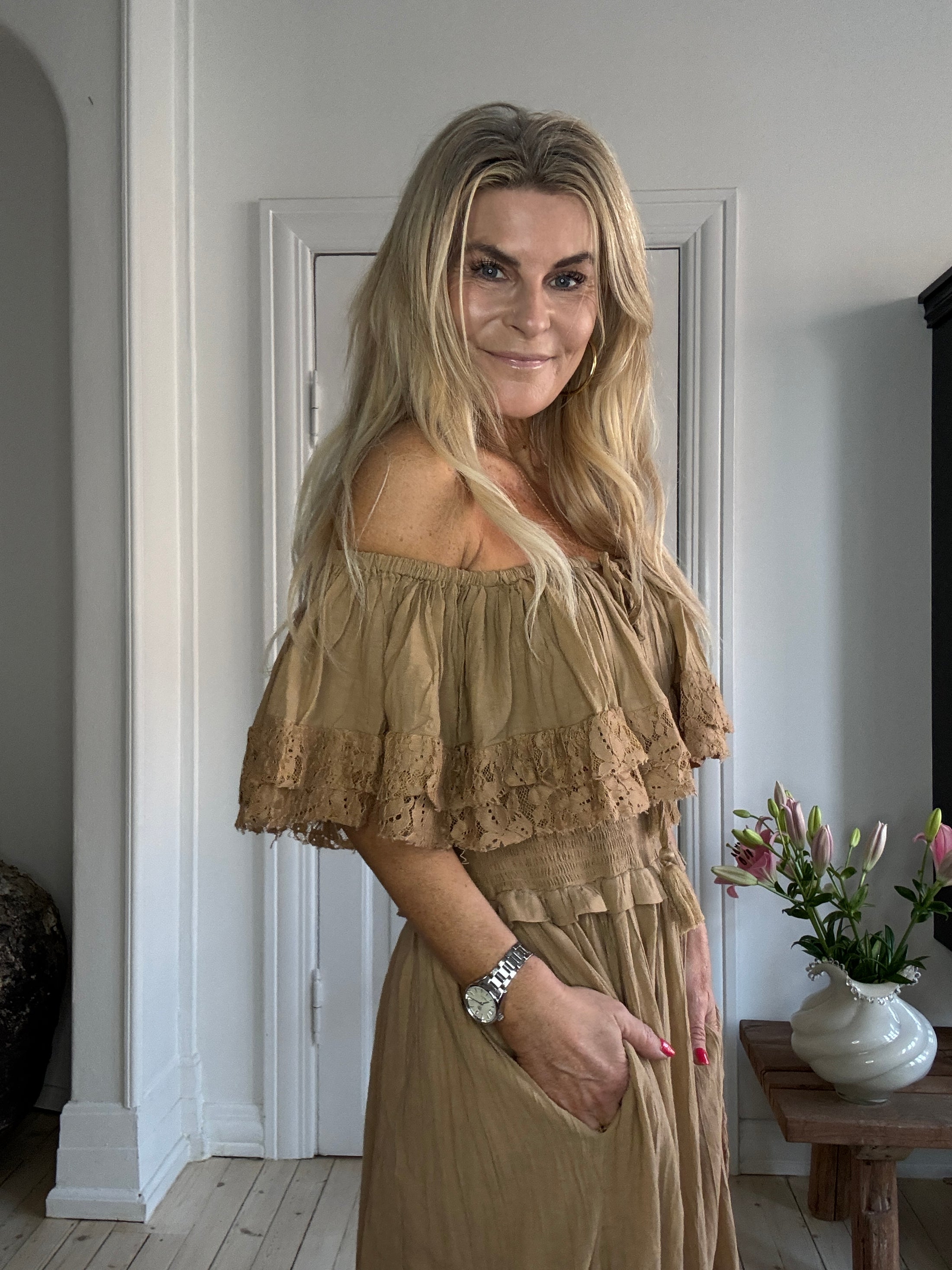 Uma dress Brown