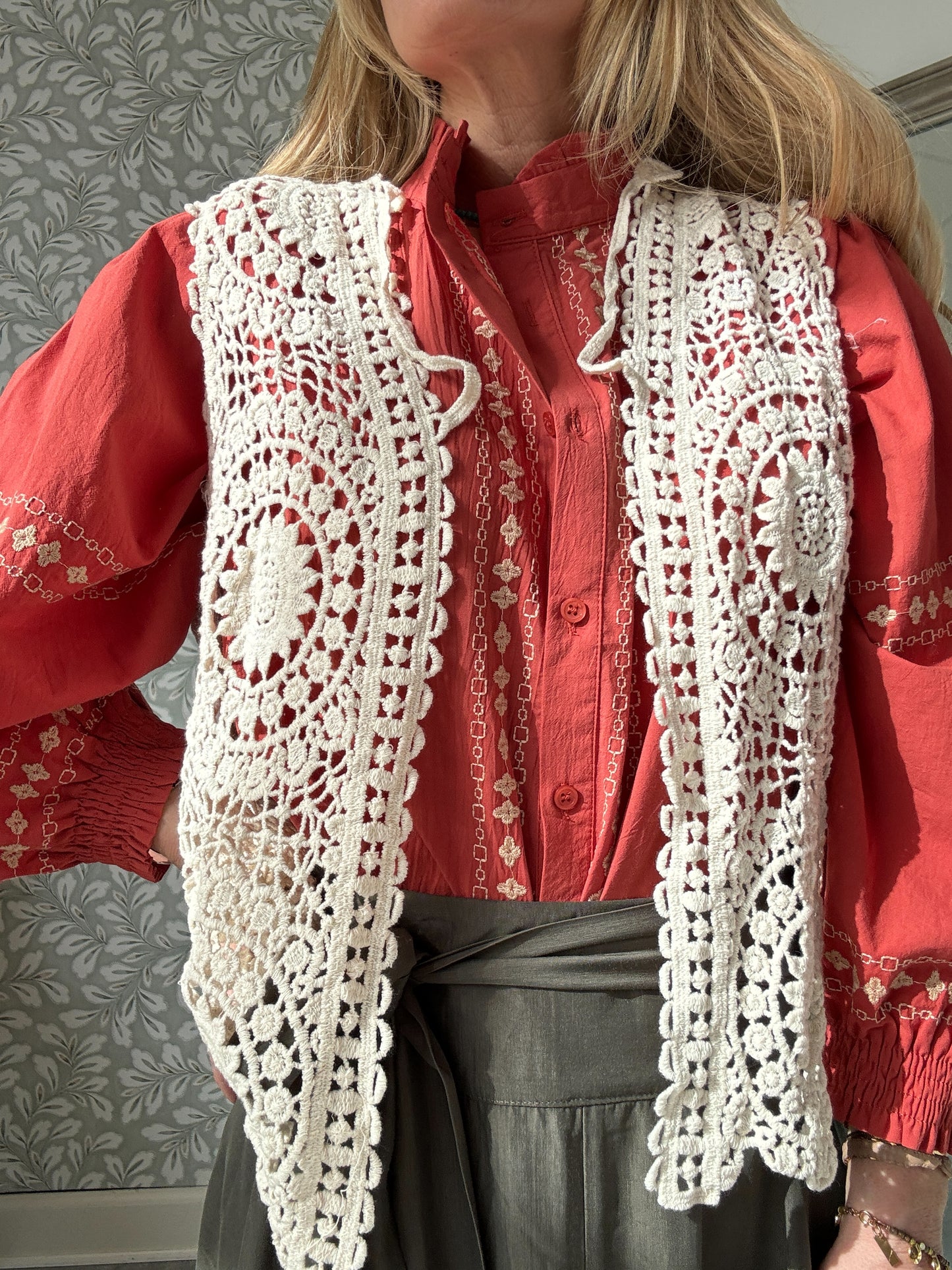 Vest10