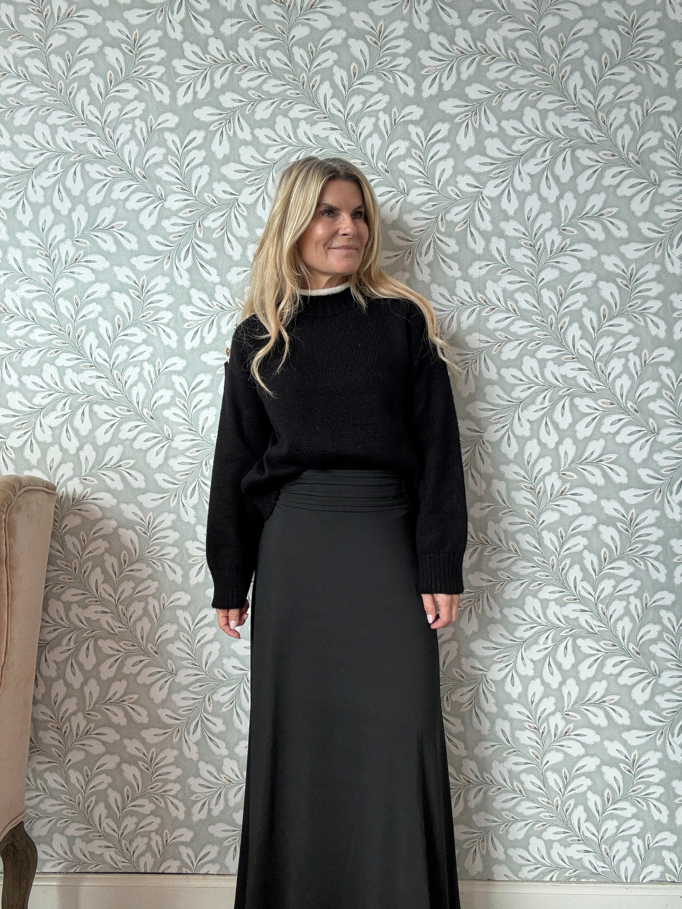 Mora Skirt Black