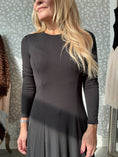 Load image into Gallery viewer, Joy dress Black
