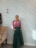 Load image into Gallery viewer, Basic maxiskirt green
