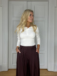 Load image into Gallery viewer, Kate pants plum
