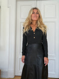Load image into Gallery viewer, Jila Skirt Black
