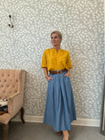 Load image into Gallery viewer, Soft Denimskirt light Blue
