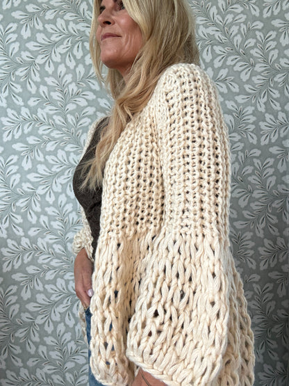 Handmade Knit Offwhite