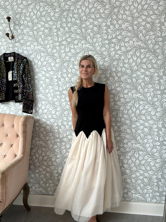 Wibe Dress