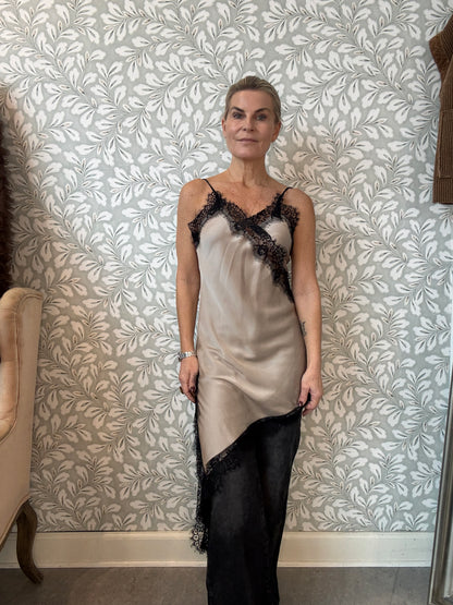 Lace dress/top beige