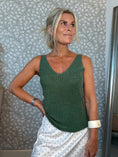 Load image into Gallery viewer, Cille top Dark green
