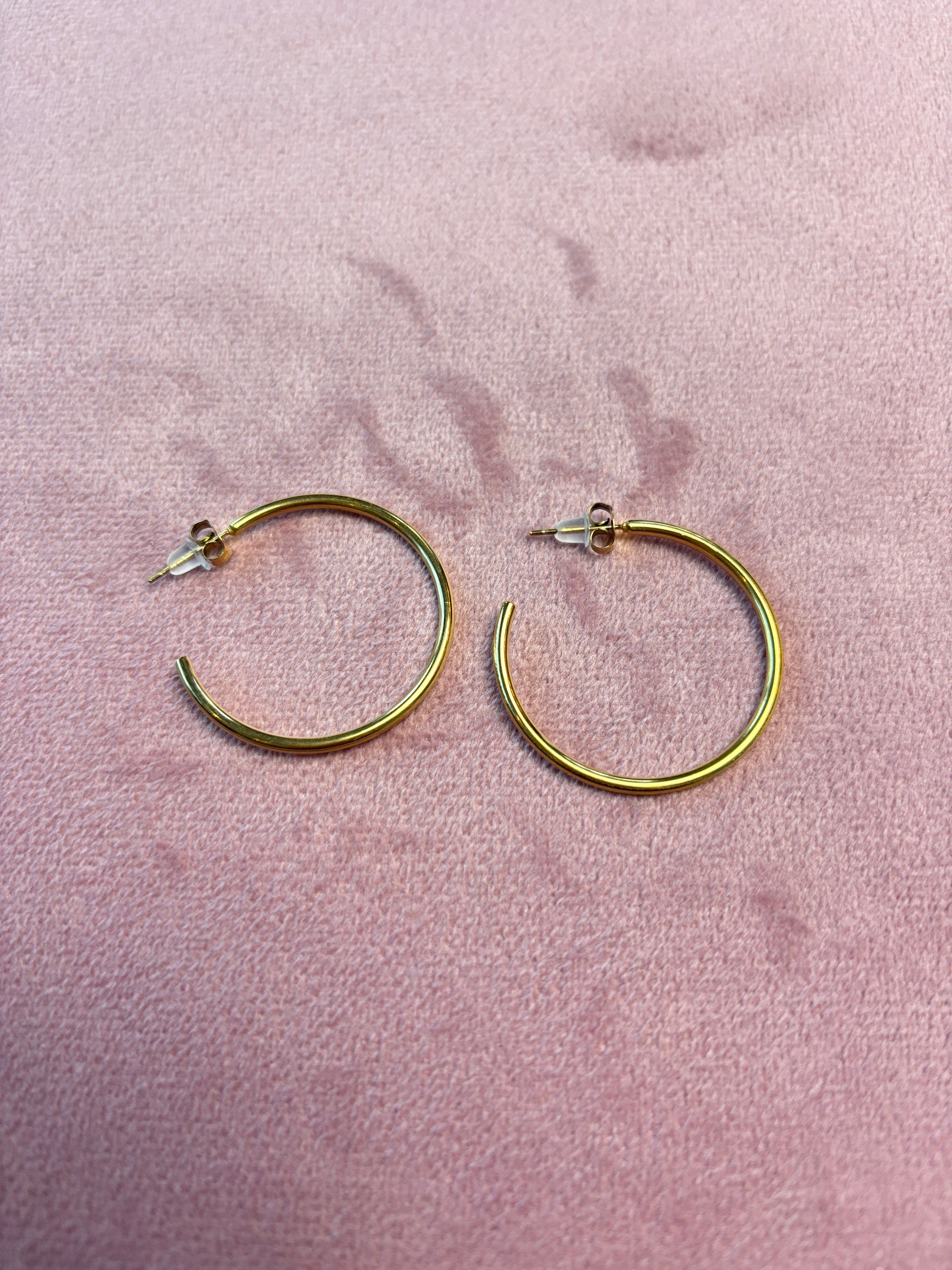Medium Hoops Gold