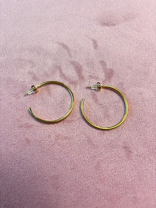 Medium Hoops Gold