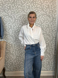 Load image into Gallery viewer, Loose denim with studs
